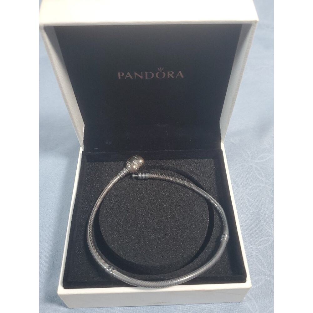 Authentic PANDORA Moments Heart Clasp Snake Chain Charm Bracelet W/ Box - Picture 10 of 16